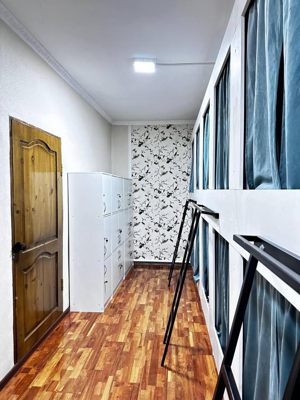 Nomadstan Capsule Hostel Karakol Exteriér fotografie