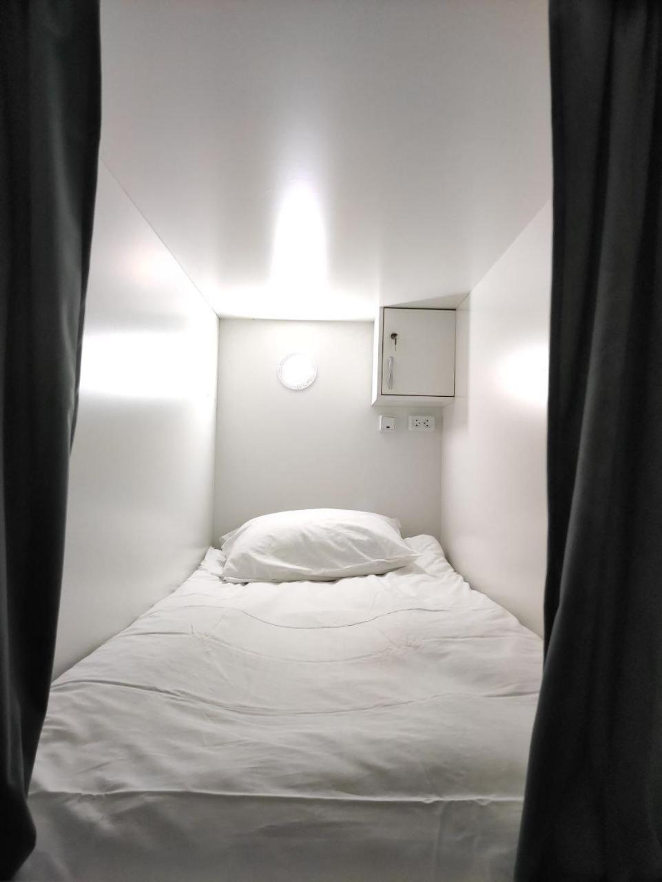 Nomadstan Capsule Hostel Karakol Exteriér fotografie